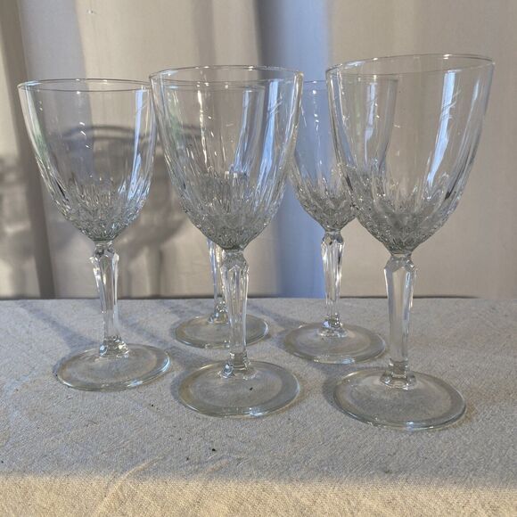 Set of 5 Wine Glasses Cristal D'Arques Durand Diamant 6-3/4" T 6 oz Capacity - Picture 1 of 5